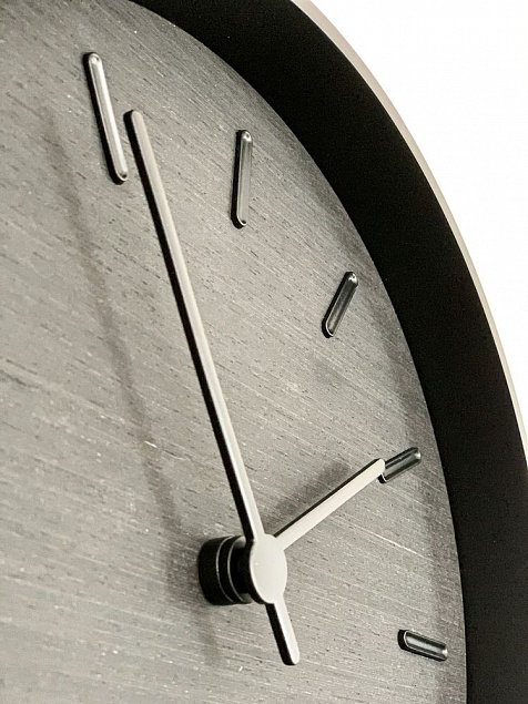Часы настенные Beam, черное дерево с логотипом в Астрахани заказать по выгодной цене в кибермаркете AvroraStore