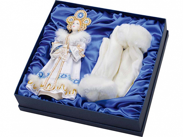 Подарочный набор "Новогоднее настроение": кукла-снегурочка, варежки с логотипом в Астрахани заказать по выгодной цене в кибермаркете AvroraStore