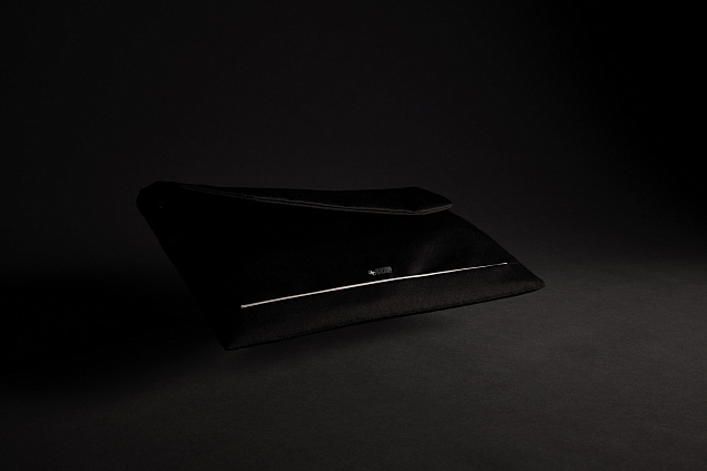 Чехол для ноутбука 15.6", черный с логотипом в Астрахани заказать по выгодной цене в кибермаркете AvroraStore