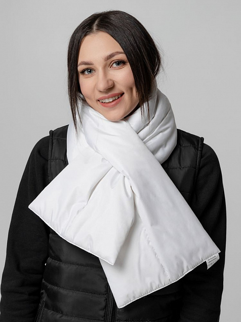 Шарф Shelter, белый с логотипом в Астрахани заказать по выгодной цене в кибермаркете AvroraStore