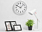 Пластиковые настенные часы «White Mile» с логотипом в Астрахани заказать по выгодной цене в кибермаркете AvroraStore