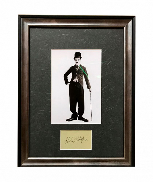 Фото с автографом Чарли Чаплина с логотипом в Астрахани заказать по выгодной цене в кибермаркете AvroraStore
