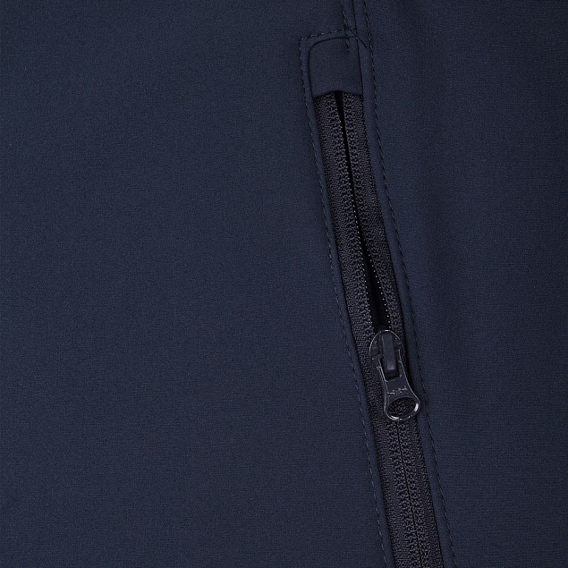 Куртка мужская Hooded Softshell темно-синяя с логотипом в Астрахани заказать по выгодной цене в кибермаркете AvroraStore