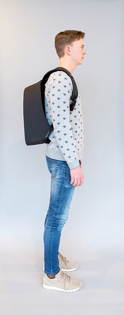 Рюкзак Bobby Tech с защитой от карманников с логотипом в Астрахани заказать по выгодной цене в кибермаркете AvroraStore